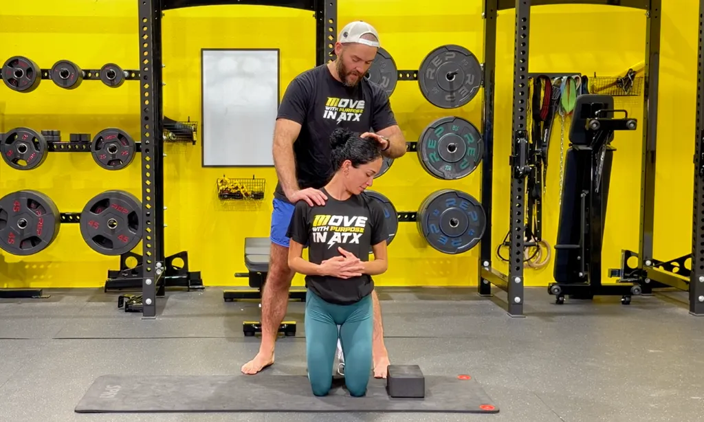 Desk Job Pain in Austin: A Practical Mobility Plan for Your Neck, Back, and Hips